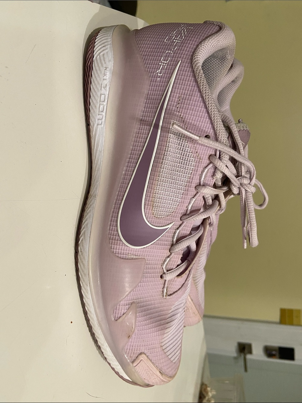 Nike Women’s Lavender vapor pro tennis Sneakers size 10 GUC